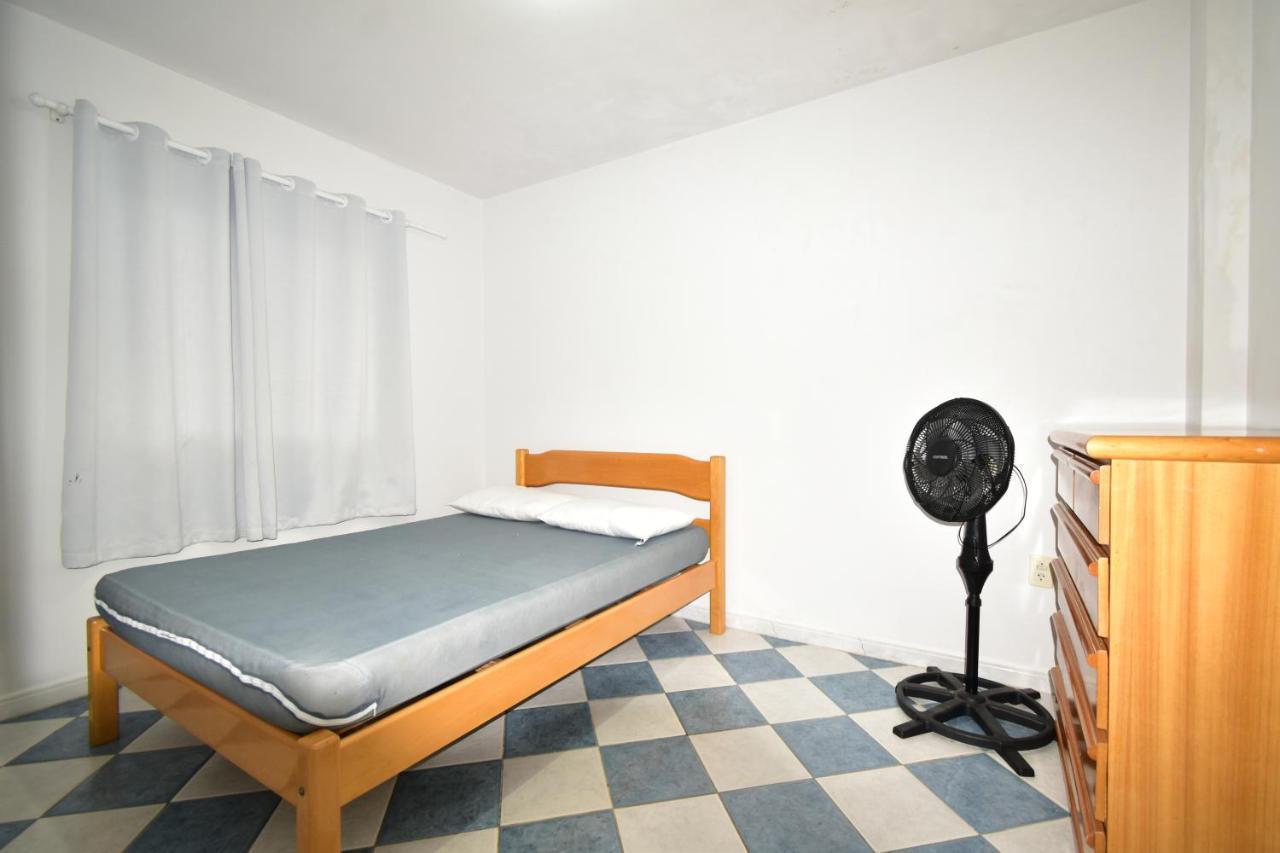 Residencial Melfi 2 Apartamento Com Piscina Бомбиньяс Экстерьер фото